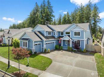 4429 Caddyshack Drive NE, Lacey, WA 98516-5392