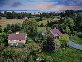 5749 Double Bluff Road , Freeland, WA 98249