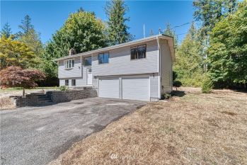 80 Island Boulevard , Fox Island, WA 98333