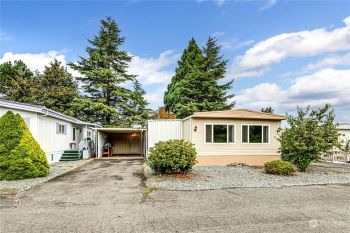 610 W Spruce Street #105, Sequim, WA 98382