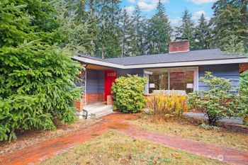 16102 Evanston Avenue N, Shoreline, WA 98133