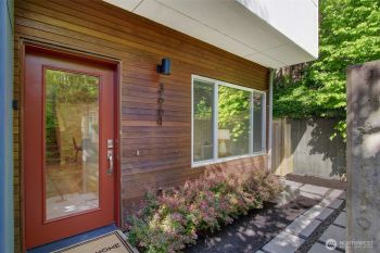 3664 Courtland Place S, Seattle, WA 98144