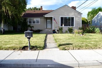 325 SW 10th Avenue , Ephrata, WA 98823