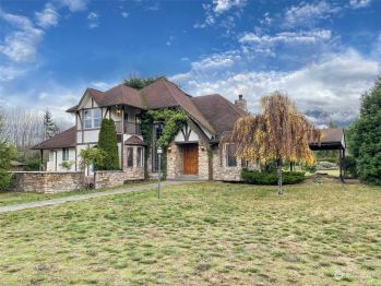 5122 S Mountain Terrace Way , Port Angeles, WA 98362-8347