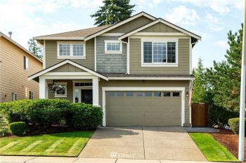 1422 215th Place SW, Lynnwood, WA 98036