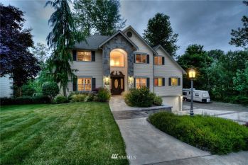 2645 15th Avenue SE, Puyallup, WA 98372-7106