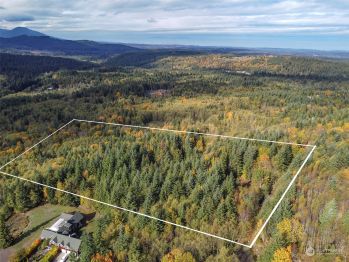 999 Blue Mountain Road , Port Angeles, WA 98362