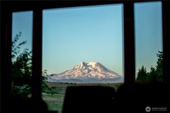 44414 14th Avenue E, Eatonville, WA 98328