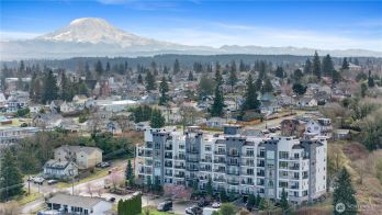 320 E 32nd Street #403, Tacoma, WA 98404