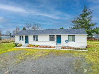 2023 E 4th Avenue , Port Angeles, WA 98362