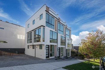 1679 S Lane Street , Seattle, WA 98104