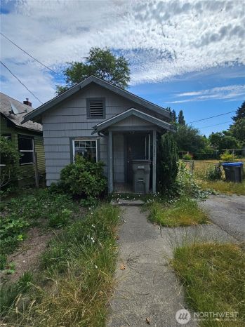 1122 Hewitt Avenue , Bremerton, WA 98337