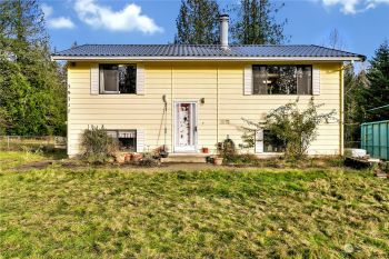 39717 Eatonville Cutoff Road E, Eatonville, WA 98328