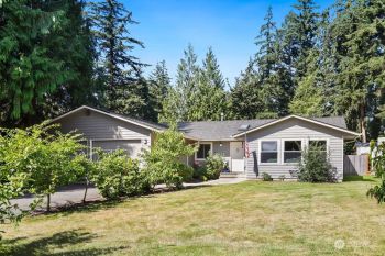 1373 Graham Drive , Camano Island, WA 98282-8323