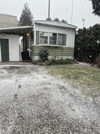 323 N Georgia Avenue , East Wenatchee, WA 98802