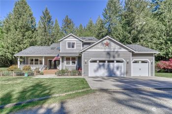 10175 NE Berry Street , Kingston, WA 98346
