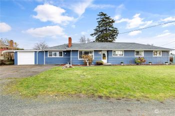 268 SE Quaker Street , Oak Harbor, WA 98277