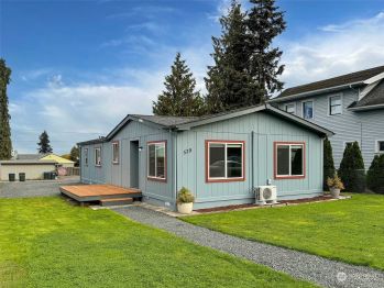 529 W 12th Street , Port Angeles, WA 98362