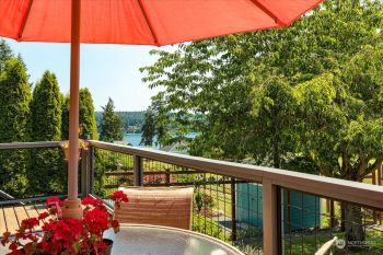 4948 Harbor Hills Drive , Freeland, WA 98249
