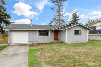 615 SW 4th Avenue , Oak Harbor, WA 98277