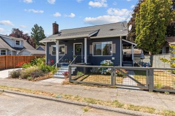 809 McKenzie Avenue , Bremerton, WA 98337