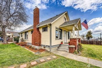 522 S Race Street , Port Angeles, WA 98362-6437