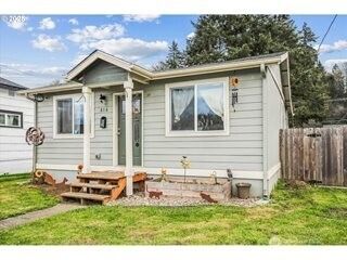 816 N Kelso Avenue , Kelso, WA 98626