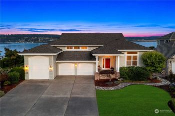 1535 13th Court , Fox Island, WA 98333