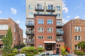 319 Summitt Avenue E #401, Seattle, WA 98102
