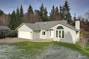 1243 Terrace Place , Camano Island, WA 98282