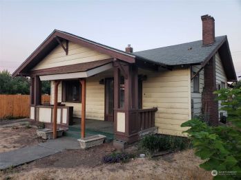 806 S 7th Street , Yakima, WA 98901