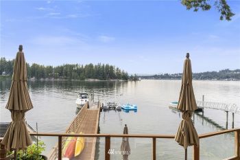 396 6th Court , Fox Island, WA 98333