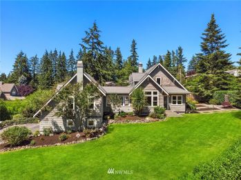 1075 Alford Place NW, Bainbridge Island, WA 98110