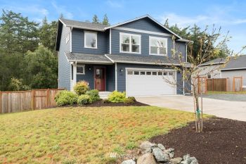 988 Walker Heights Place , Oak Harbor, WA 98277