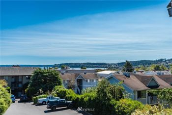 270 SE Barrington Drive #C302, Oak Harbor, WA 98277