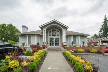 23317 Cedar Way #L-205, Mountlake Terrace, WA 98043