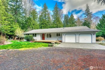 1023 Chardonnay Place , Camano Island, WA 98282