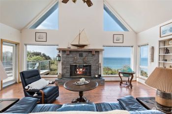 2355 West Beach Road , Oak Harbor, WA 98277