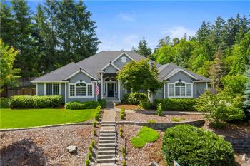 6811 60th Court NE, Olympia, WA 98516-9351