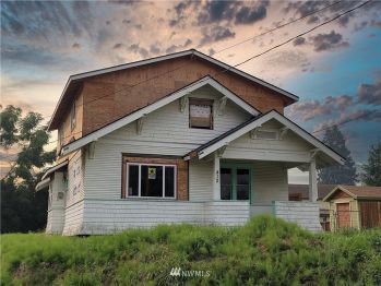 412 7th Avenue NE, Puyallup, WA 98372