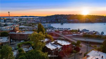 1029 Belmont Avenue E #PH8, Seattle, WA 98102