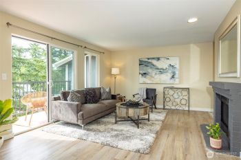 14221 NE 181st Place #P-301, Woodinville, WA 98072-8591