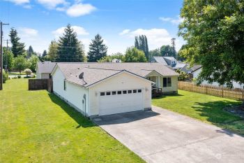 301 Pine Street , Toledo, WA 98591