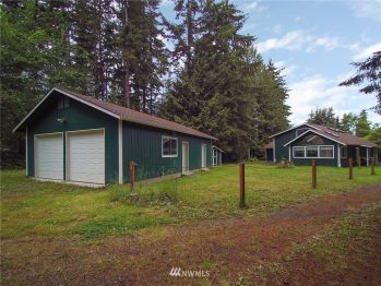 33 W Breezy Lane , Port Angeles, WA 98362