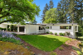 2515 122nd Ave SE, Bellevue, WA 98005