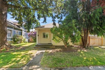 2415 Cedar Street , Everett, WA 98201