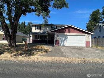 911 SW Front Street , Winlock, WA 98596