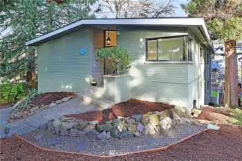 7316 California Avenue SW, Seattle, WA 98136