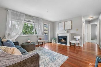 13215 97th Avenue E #204, Puyallup, WA 98373