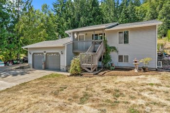 203 Home Town Drive , Kelso, WA 98626-8702